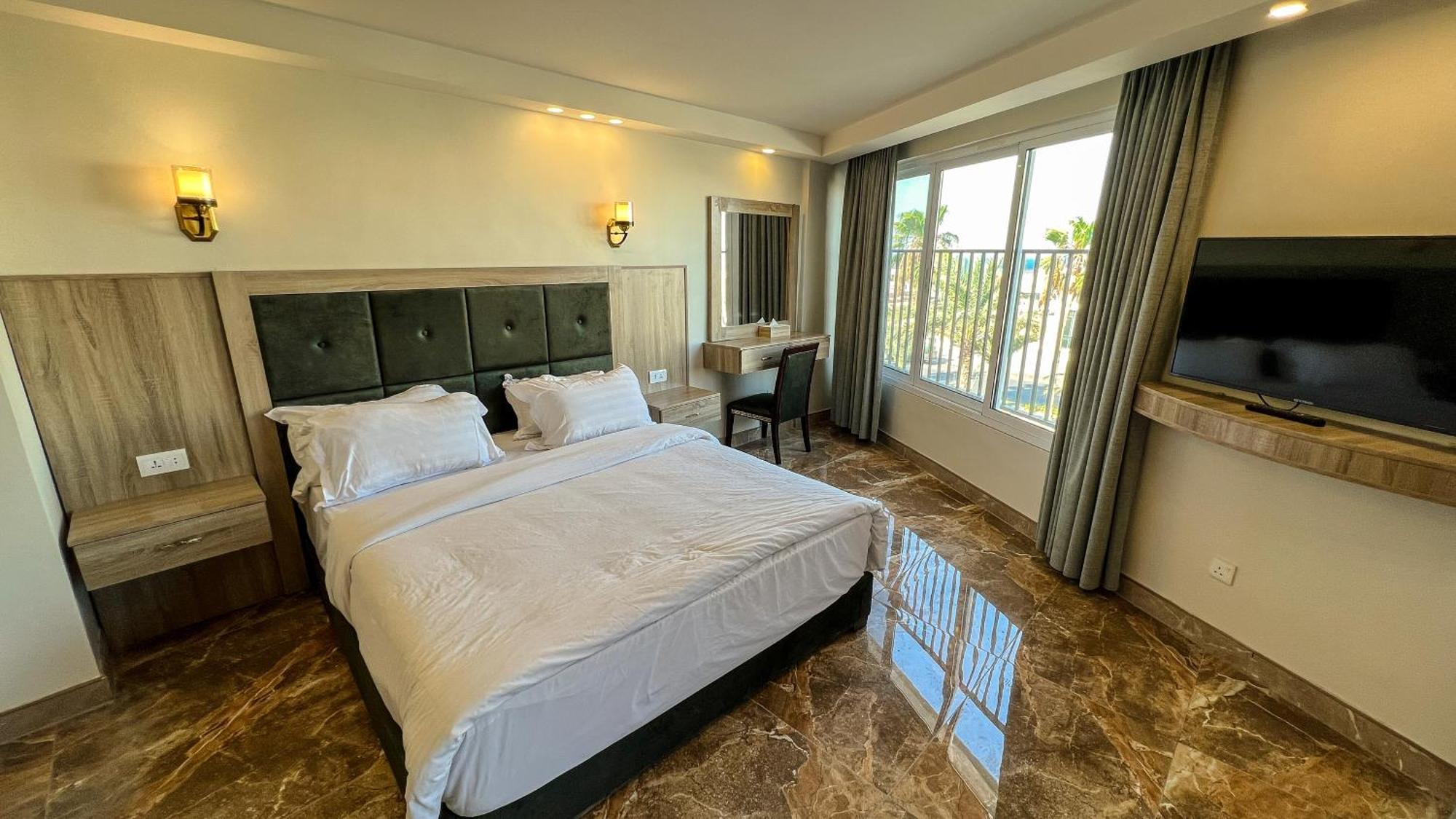 Yafko Hotel Aqaba Esterno foto