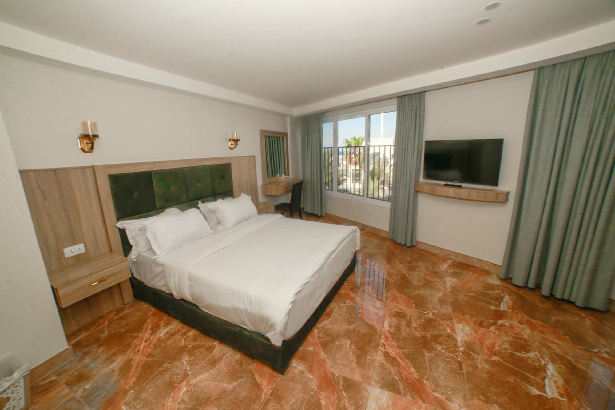 Yafko Hotel Aqaba Esterno foto