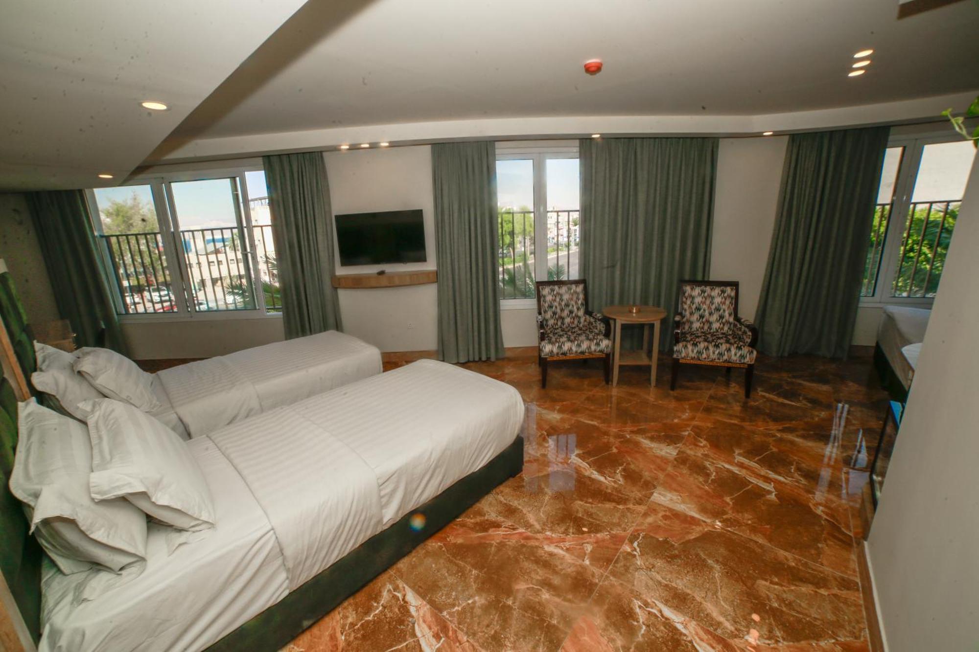 Yafko Hotel Aqaba Esterno foto